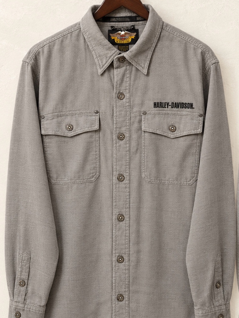 Vintage 2002 Harley Davidson Shirt Menโs L Gray Embroidered Eagle Y2K
